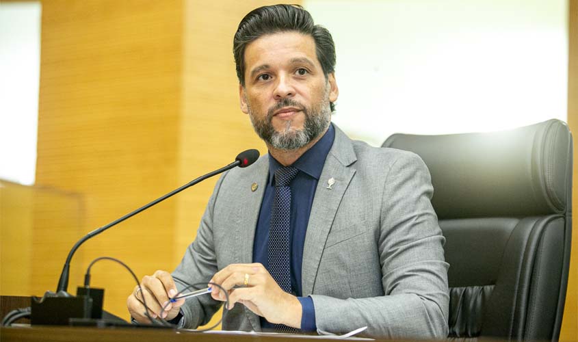 Lei garante assentos preferenciais em bares e restaurantes em RO