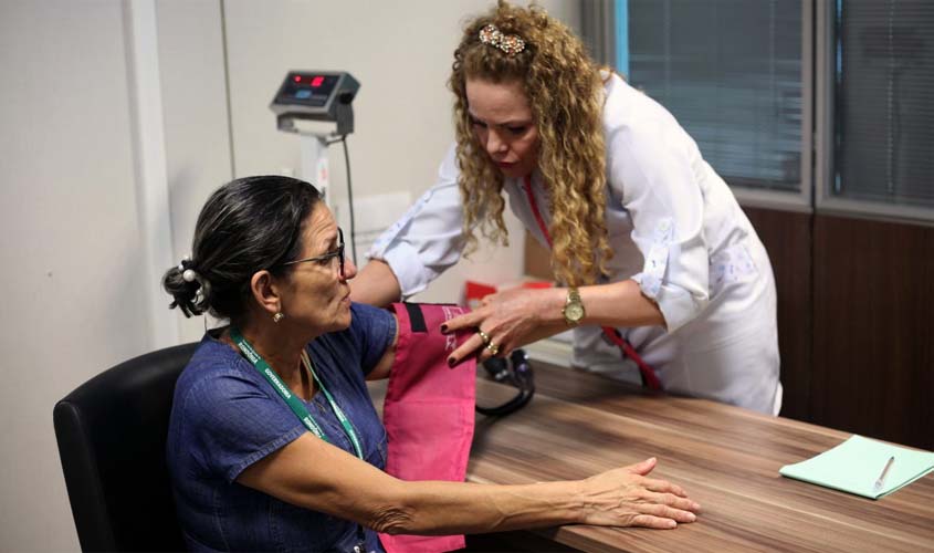 Ambulatório do Palácio Rio Madeira realiza mais de 200 atendimentos por mês entre testes de glicemia e aferição de pressão alta