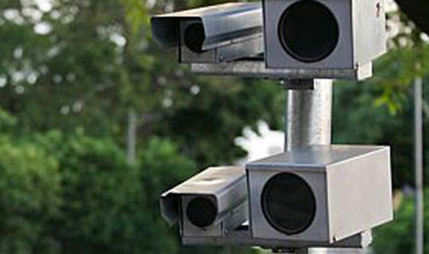 Bolsonaro volta a defender mudanças na CNH e fim dos radares