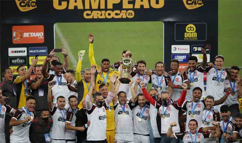 Flamengo derrota Fluminense por 3 a 1 e conquista o Carioca