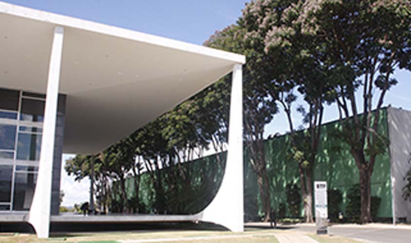 STF determina imediato cumprimento da pena do ex-deputado Daniel Silveira