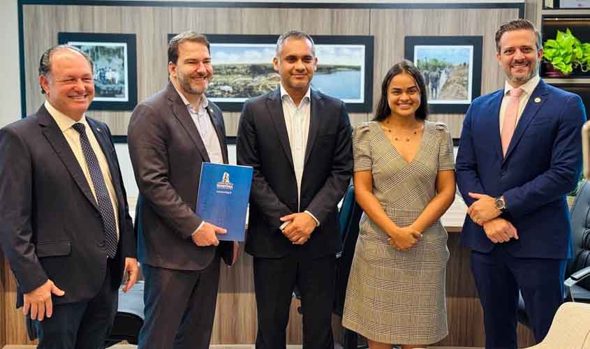 Dra. Taíssa participa da entrega do relatório final da CPI das Reservas ao Ministério Público de Rondônia