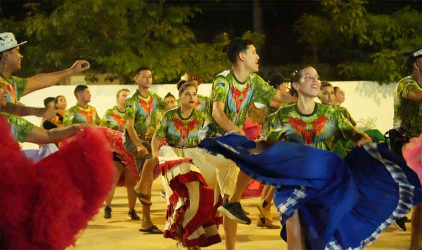 Quadrilhas se preparam para encantar no Arraiá da Prefs