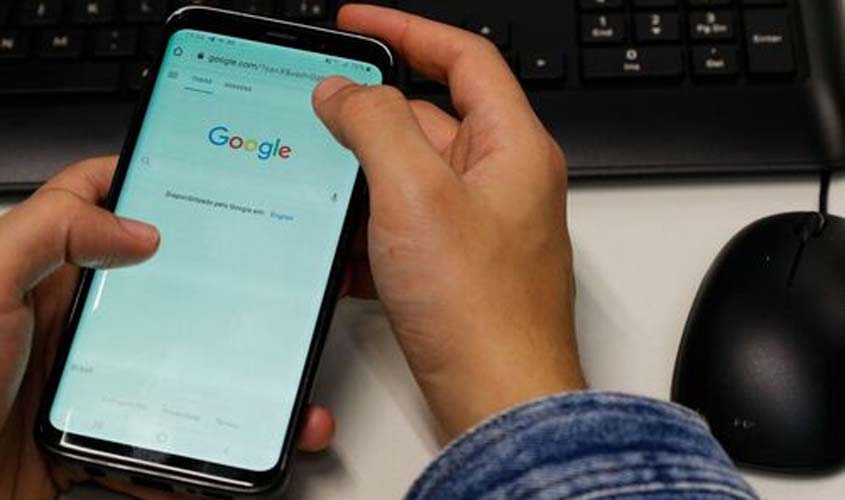 Ministério da Educação fecha parcerias com Google e Microsoft