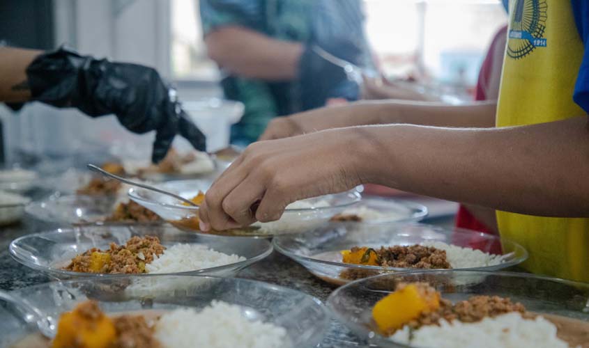 Programa de Alimentação Escolar é ofertado a 45 mil alunos da rede municipal de Porto Velho