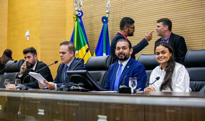 Alero aprova quase R$ 900 mil para programas de assistência social em Rondônia