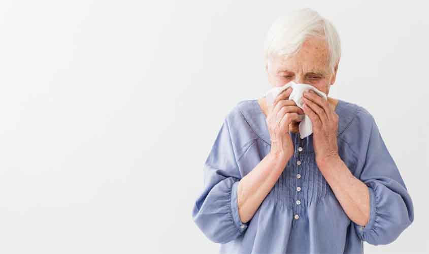 Avanço de casos graves de influenza reforça alerta sobre cuidados preventivos e de recuperação em idosos