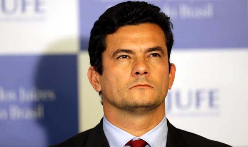 PF detém quatro suspeitos de invadir telefone de Sergio Moro