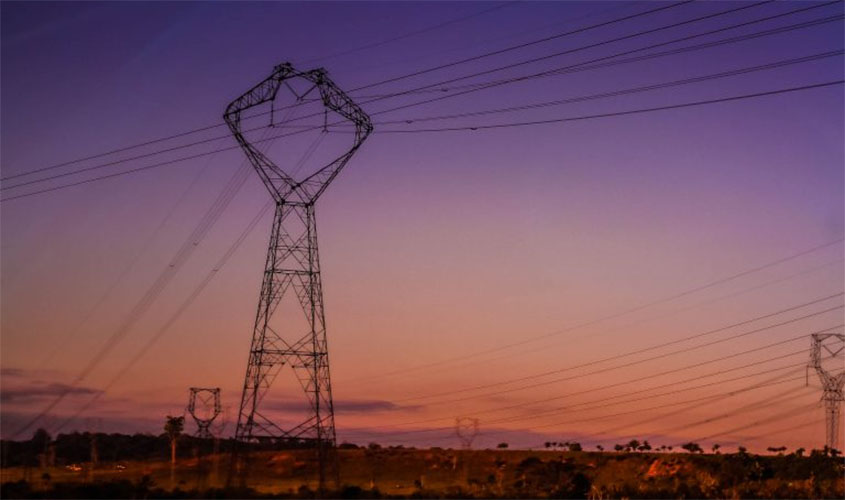 Cortes de energia elétrica seguem poupando consumidor inscrito em tarifa social em Rondônia