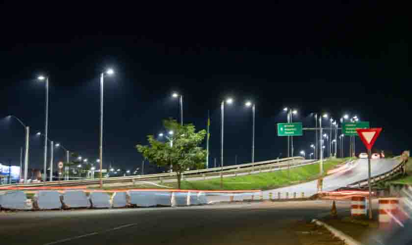 Prefeitura executa troca de iluminação pública para gerar mais segurança e economia aos cofres públicos