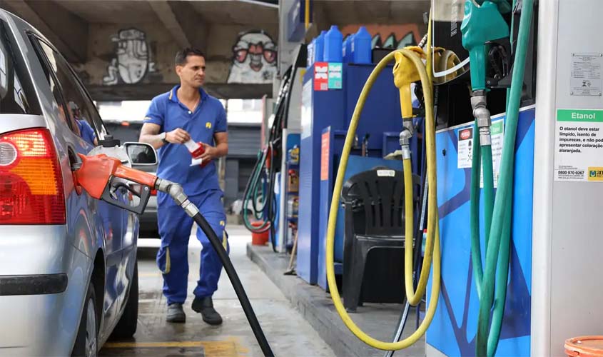 Subsídio da gasolina segue válido por 30 dias