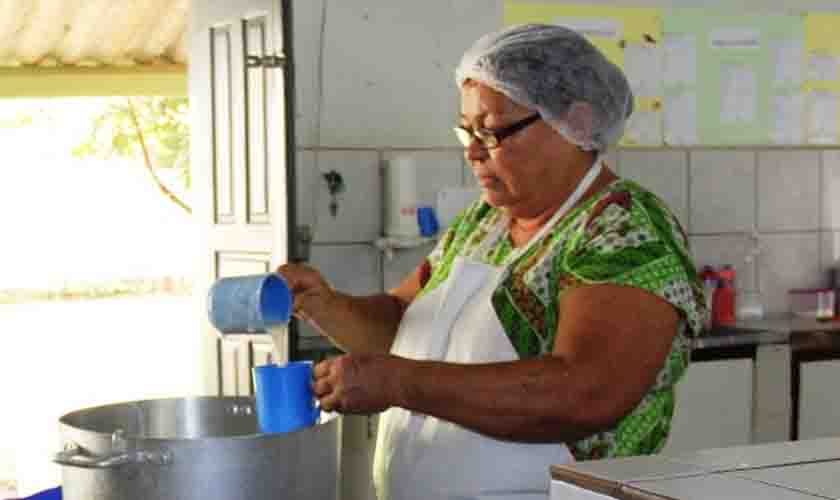 Seduc amplia vagas de processo seletivo para contratação de técnicos educacionais nas áreas de limpeza e alimentação