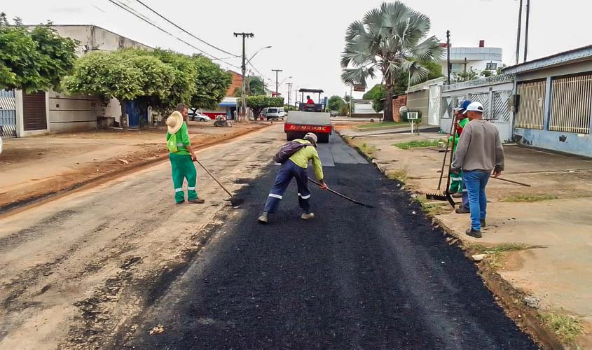 Equipes da Semosp seguem restaurando valas da rede de esgotamento