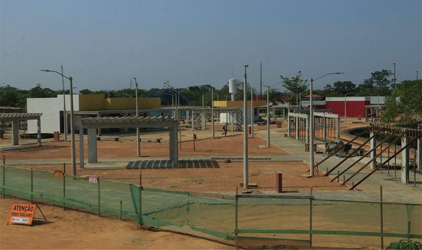 Revitalização da praça do Beira Rio Cultural transforma visual de Ji-Paraná