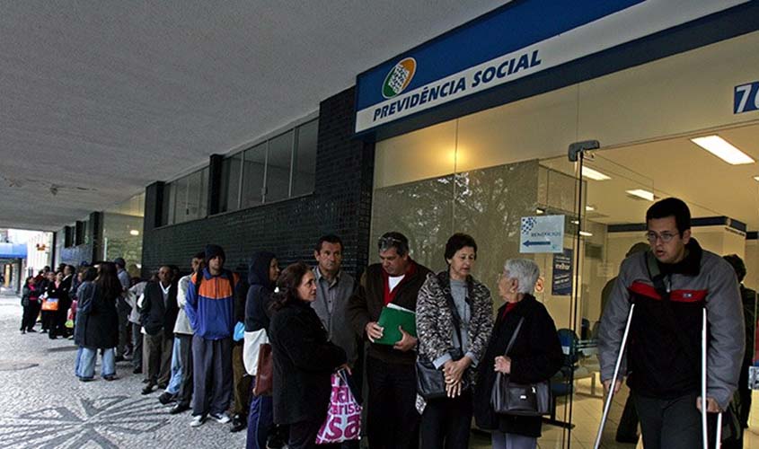 Sancionada antecipação de pagamento a peritos em ações contra o INSS