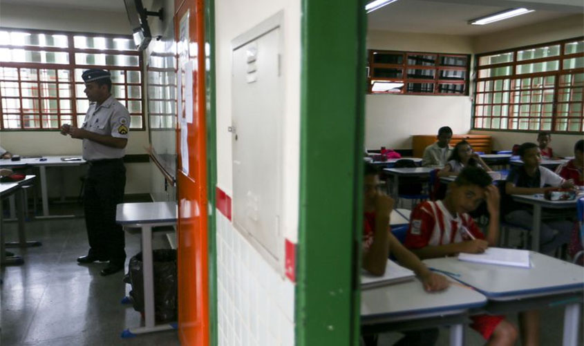 Estados e municípios têm até sexta para aderir a modelo cívico-militar