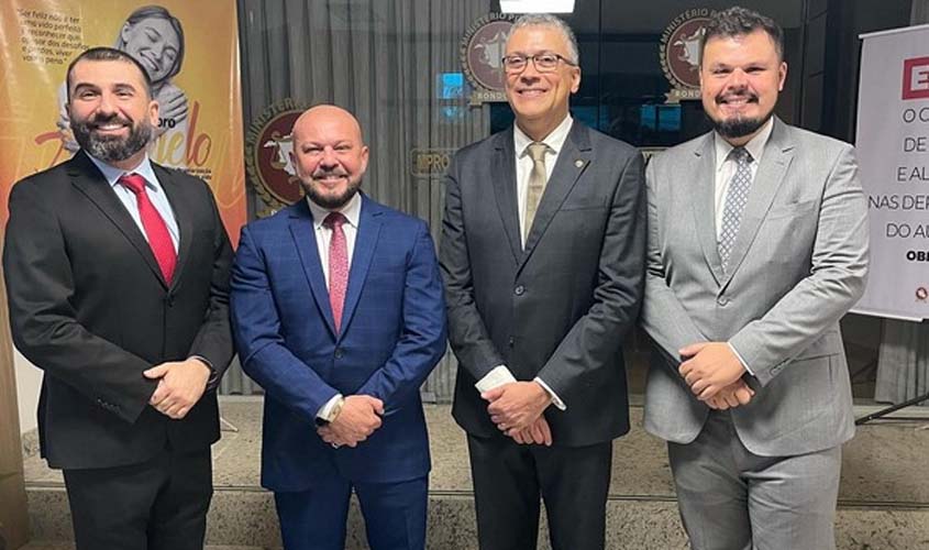 “Merecido reconhecimento à trajetória de dedicação e serviço a nossa gente”, diz Márcio Nogueira sobre posse de Heverton Aguiar e Gerson Maia nos cargos de procuradores do MPRO