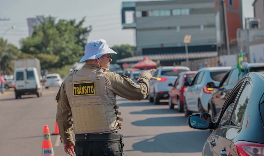 Agentes de Trânsito contribuem para garantir segurança nas ruas de Porto Velho