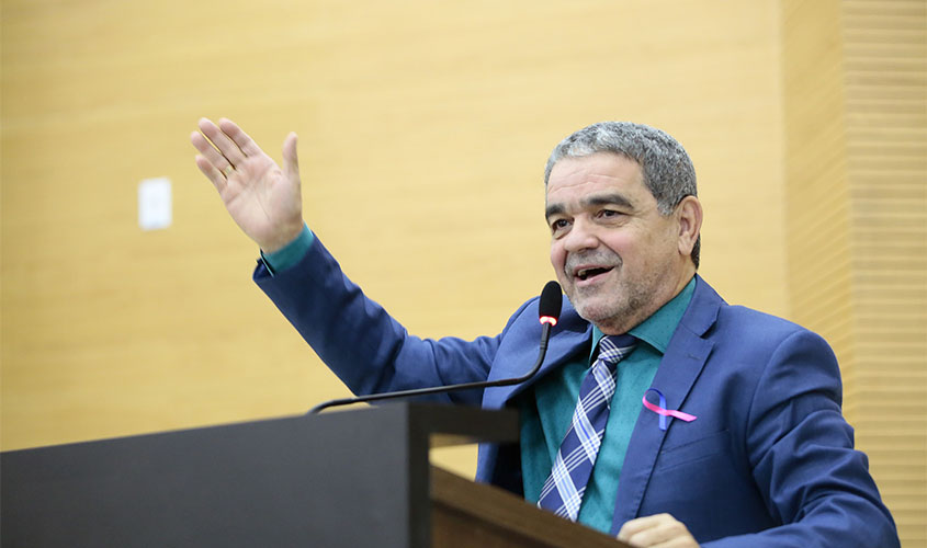 Aélcio da TV destaca emendas para garantir melhor estrutura nas escolas públicas