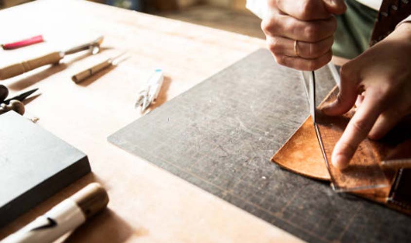 Indústria de calçados pode pedir certidão de antecedentes para admissão de empregado