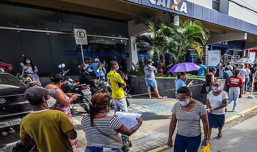 Sancionada lei que amplia uso de poupança digital para receber benefícios  