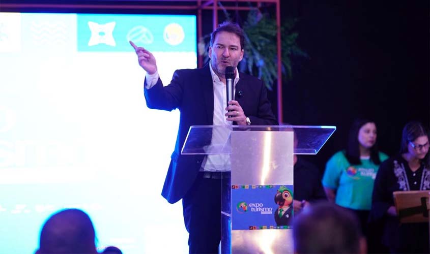 Alex Redano prestigia abertura da Expo Turismo Rondônia 2025