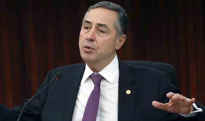 Para presidente do TSE, milícias digitais 'querem criar um ambiente propício para a desdemocratização'