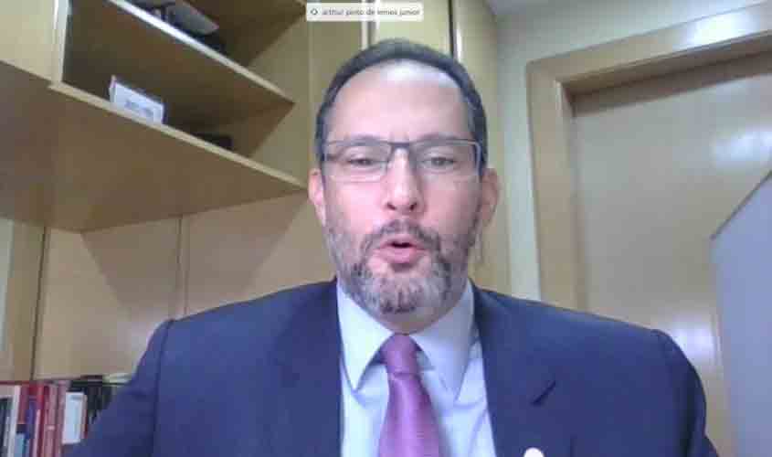 Prender criminoso do colarinho branco é caminho para reduzir corrupção no Brasil