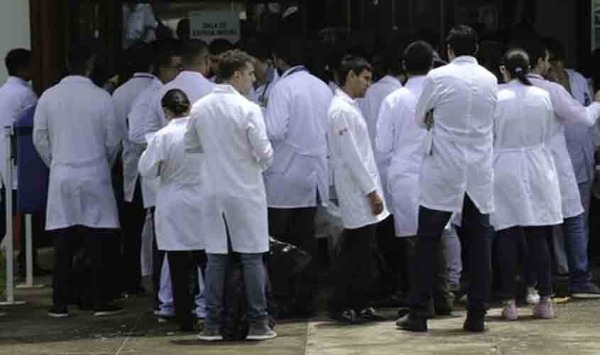 Confirmação de inscrição no exame Revalida está disponível para consulta