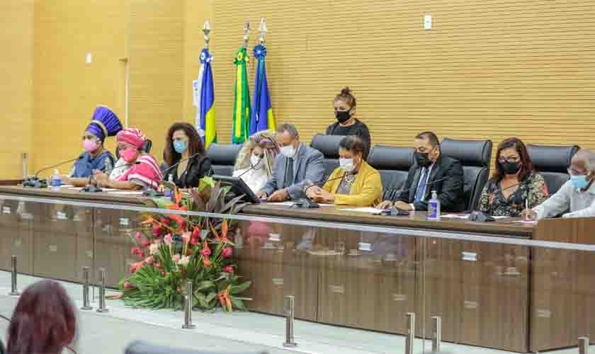 Assembleia Promove Sessão Solene e homenageia personalidades da luta pela igualdade racial