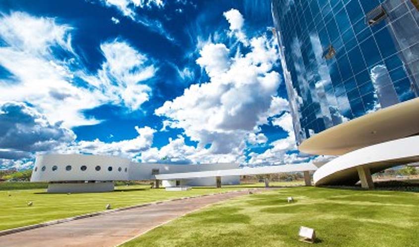 Para PGR, é inconstitucional trecho de lei que permite distribuição gratuita de bens em ano eleitoral