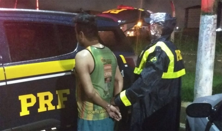 OPERAÇÃO RODOVIDA: PRF recupera carro roubado e prende 3 motoristas por embriaguez