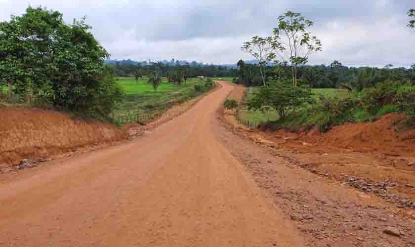 Concluídos serviços e melhorias na RO-205 que liga Machadinho d’Oeste ao Mato Grosso