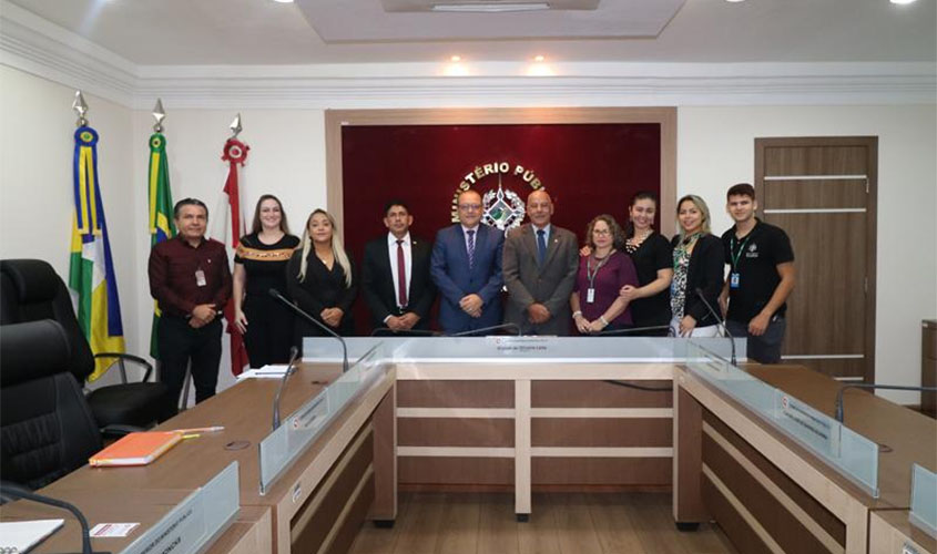 Consolidação da Rede de Ouvidorias Públicas no Estado de Rondônia é tema de reunião no Ministério Público de Rondônia