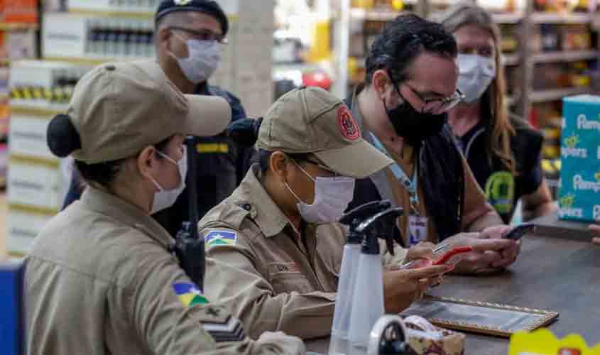 'Operação Decreto' resulta em 20 estabelecimentos de gêneros alimentícios fiscalizados