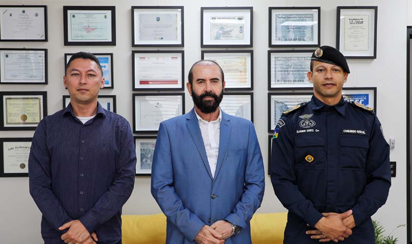 Corregedor recebe visita do novo comandante-geral da PM