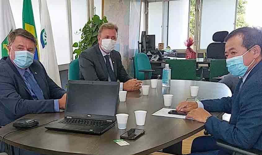 Luizinho Goebel parabeniza Eduardo Japonês por determinar a compra de vacina para Vilhena