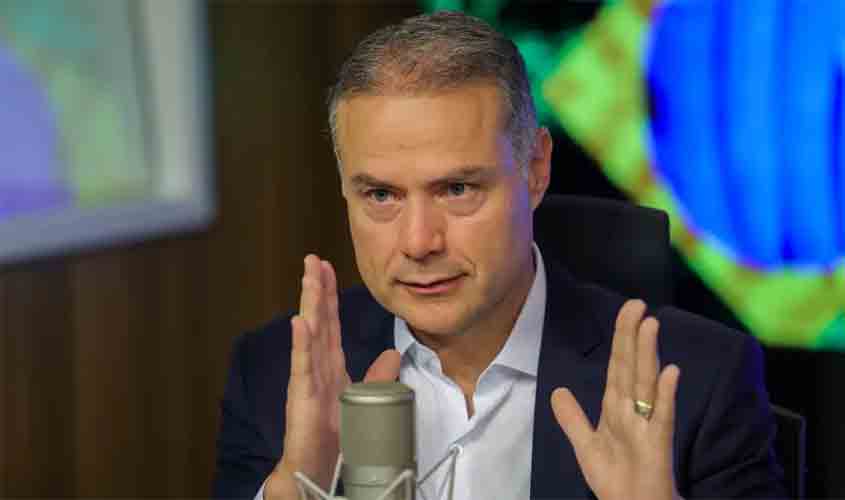 Governo prevê 15 leilões de transporte em 2025, diz Renan Filho