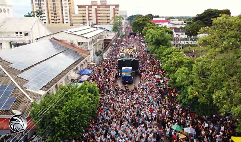 Últimas unidades de abadás da Banda ainda podem ser compradas na sede do bloco