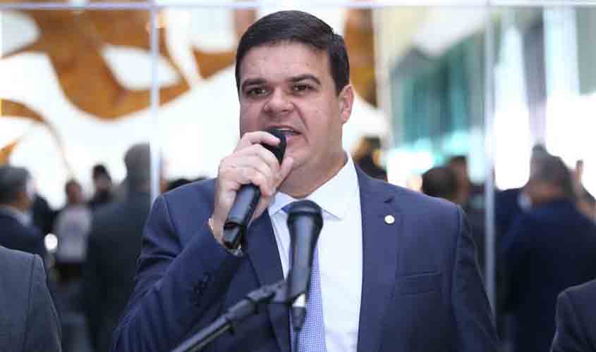 Frente da Enfermagem vai lutar por reajuste no piso salarial e redução em jornada de trabalho 