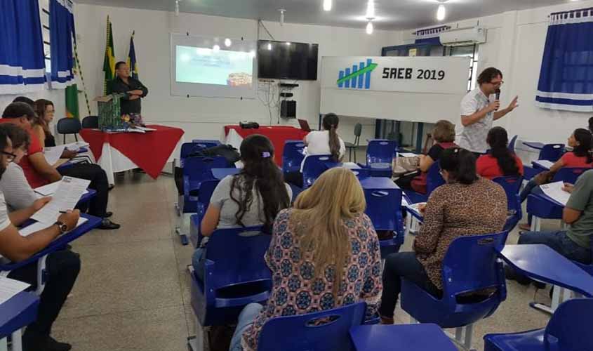 Oficinas sobre o Sistema de Avaliação da Educação Básica são realizadas nos municípios