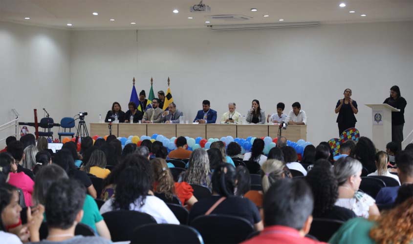Promoção do conhecimento é destacada no 1º Simpósio sobre Transtorno do Espectro Autista