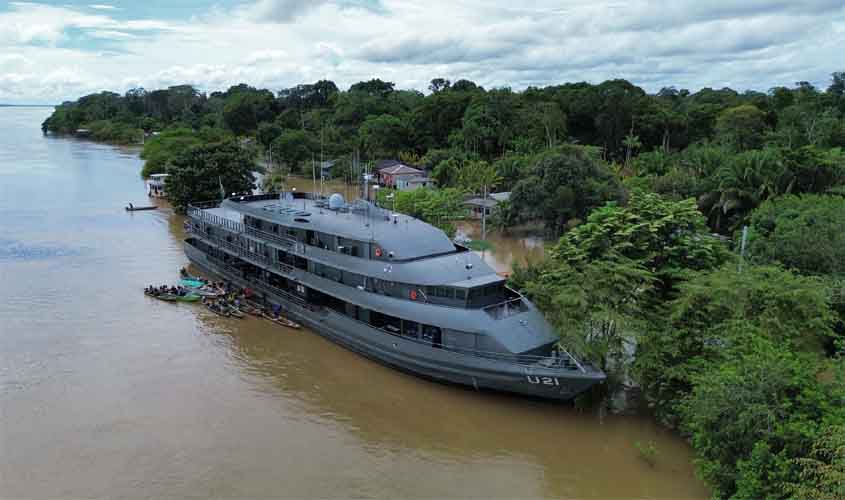Navio de Assistência Hospitalar 'Soares de Meirelles' encerra comissão com mais de 11 mil procedimentos de saúde realizados no Rio Madeira
