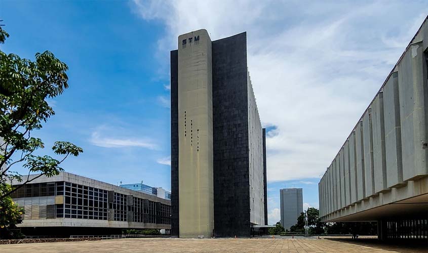 STM autoriza coleta de documentos em processo de Bolsonaro