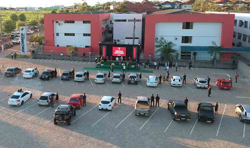 Alunos de enfermagem do UNIFACIMED vacinam contra COVID-19