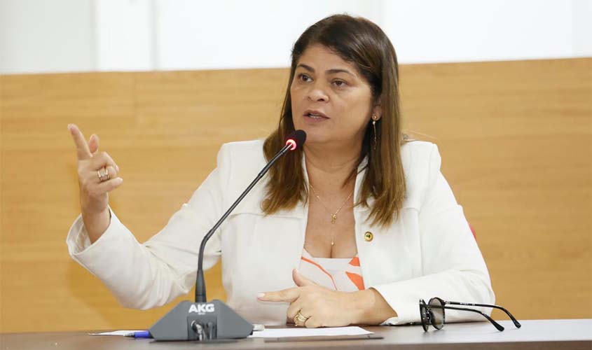 Cássia Muleta indica necessidade de médicos especialistas para Jaru
