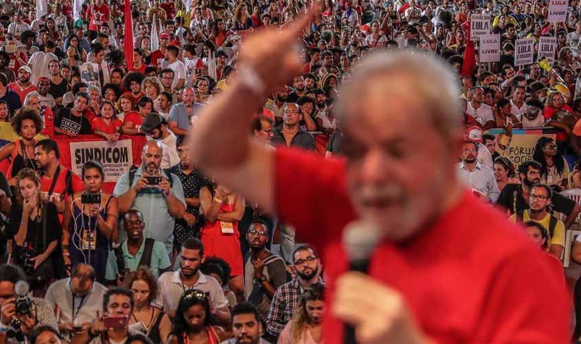 Lula diz que não aceita o adiamento de seu pedido de habeas corpus e cobra do STF coragem para julgar