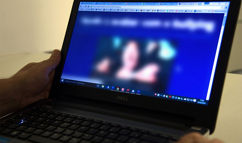 Senadores pedem adiamento de votação do PL das fake news, mas Davi o mantém na pauta