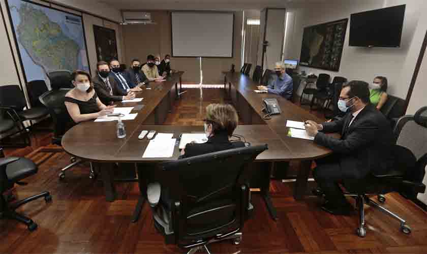 Jaqueline Cassol defende os produtores de soja em reunião com Ministra da Agricultura