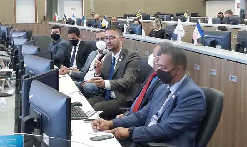 Deputado Anderson participa de reunião no Centro Integrado de Controle Nacional e sugere inclusão da Polícia Penal